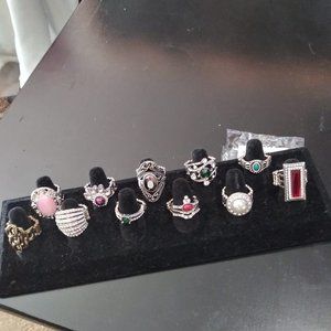 paparazzi jewelry lot of 11 display not included